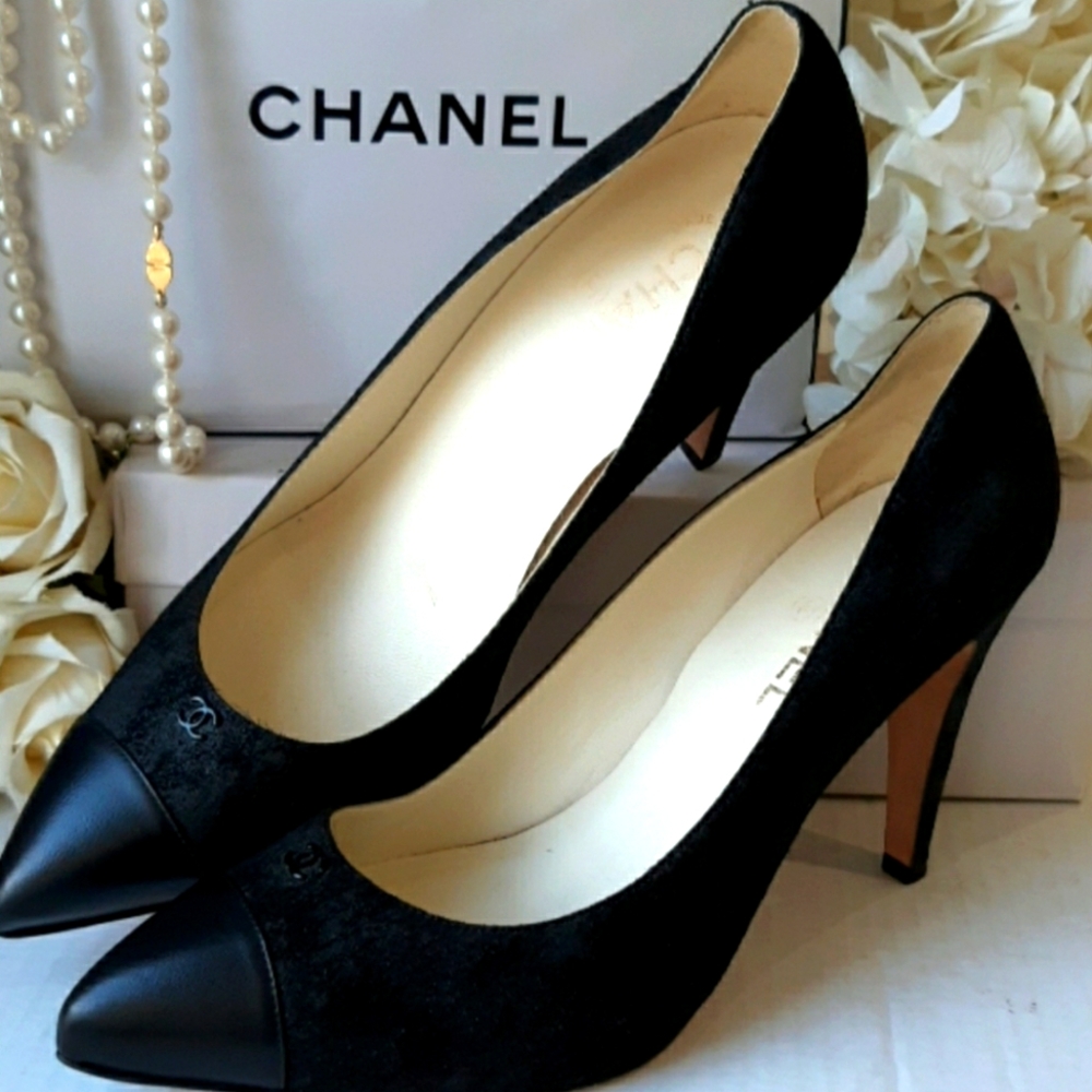Chanel Stunning Shimmering Suede Leather -Like New